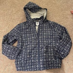 NWOT GAP raincoat/windbreaker. Size 6/7